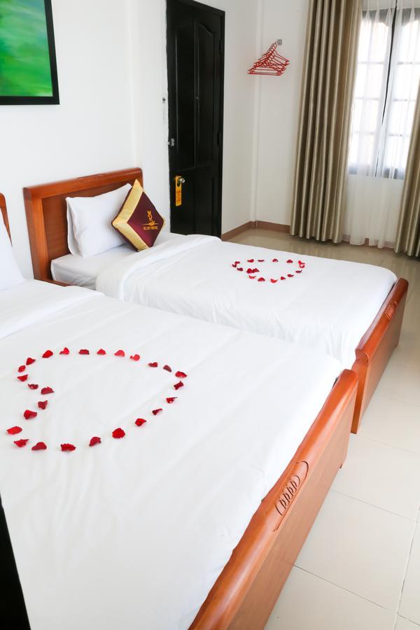 Ruby Bistro Hotel Hue Esterno foto