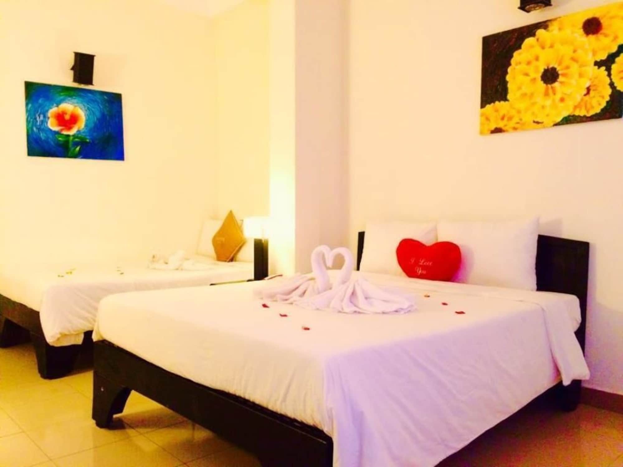Ruby Bistro Hotel Hue Esterno foto